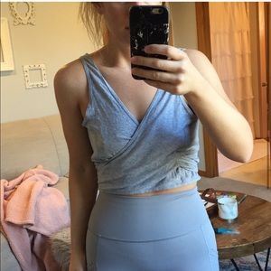 Lululemon it’s a tie tank